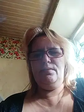 Snapshot of Forest-Lady chatting on 09-28-25, 09:05 Forest-Lady online show from 09-28-25, 09:05