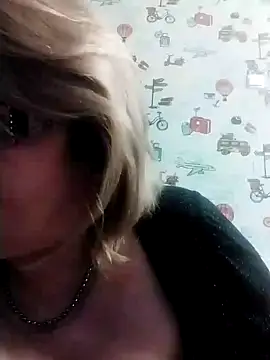 Snapshot of Forest-Lady chatting on 02-06-25, 04:14 Forest-Lady online show from 02-06-25, 04:14