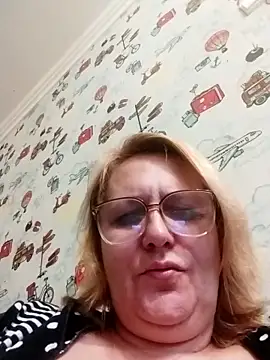 Snapshot of Forest-Lady chatting on 09-18-25, 02:53 Forest-Lady online show from 09-18-25, 02:53