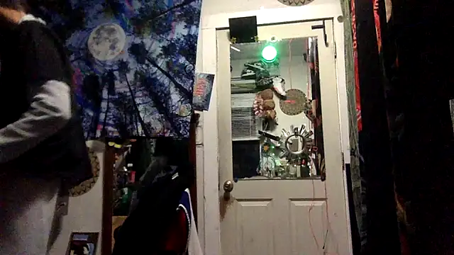 Snapshot of Robriguezxxx chatting on 11-17-25, 06:17 Robriguezxxx online show from 11-17-25, 06:17