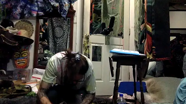 Snapshot of Robriguezxxx chatting on 12-18-25, 08:30 Robriguezxxx online show from 12-18-25, 08:30