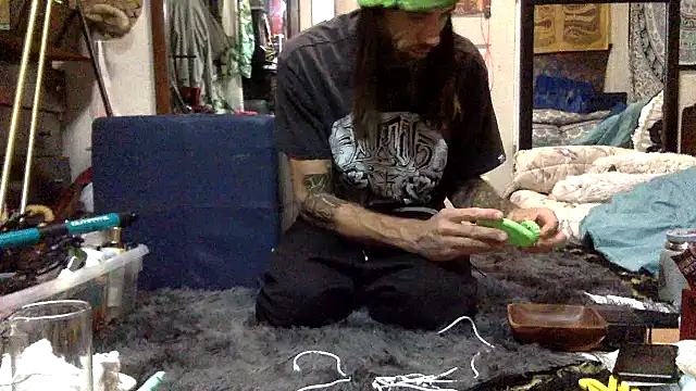 Snapshot of Robriguezxxx chatting on 10-26-25, 04:35 Robriguezxxx online show from 10-26-25, 04:35