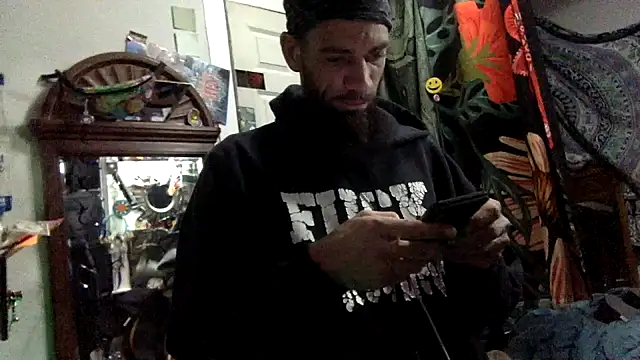 Snapshot of Robriguezxxx chatting on 02-26-26, 06:13 Robriguezxxx online show from 02-26-26, 06:13