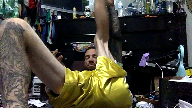 Snapshot of Robriguezxxx chatting on 09-10-25, 03:49 Robriguezxxx online show from 09-10-25, 03:49