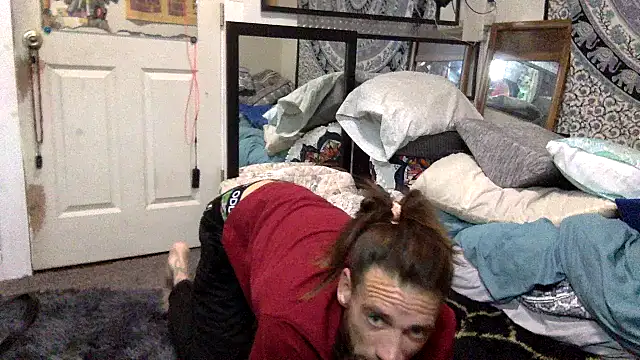 Snapshot of Robriguezxxx chatting on 10-21-25, 04:50 Robriguezxxx online show from 10-21-25, 04:50