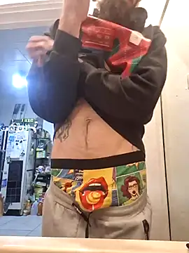 Snapshot of Robriguezxxx chatting on 02-13-25, 08:38 Robriguezxxx online show from 02-13-25, 08:38
