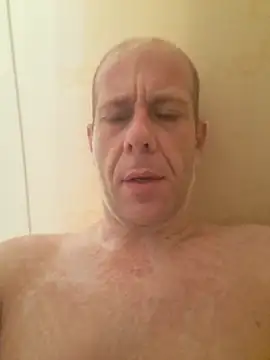 ditchwaterbitch online show from 10-30-25, 06:49