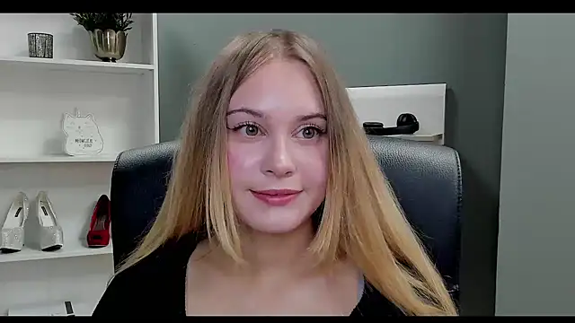 Snapshot of kitty_valeria chatting on 09-10-25, 08:41 kitty valeria online show from 09-10-25, 08:41