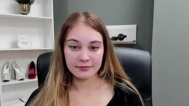 kitty valeria online show from 10-27-25, 09:49