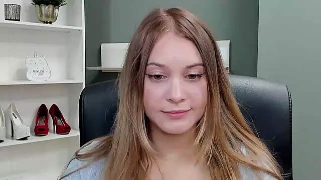 Snapshot of kitty_valeria chatting on 10-05-25, 01:46 kitty valeria online show from 10-05-25, 01:46
