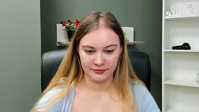 Snapshot of kitty_valeria chatting on 03-08-25, 10:54 kitty valeria online show from 03-08-25, 10:54