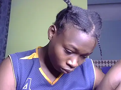 Snapshot of Horny-pretty chatting on 02-14-26, 11:10 Horny-pretty online show from 02-14-26, 11:10