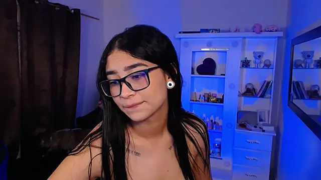 Snapshot of thalia_066 chatting on 10-01-25, 11:36 thalia 066 online show from 10-01-25, 11:36