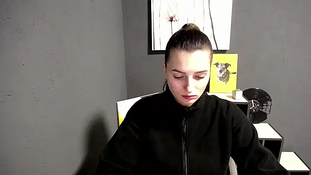 lady olivia  online show from 12-02-25, 01:35