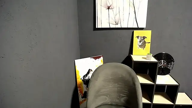 lady olivia  online show from 12-15-25, 04:24