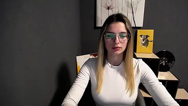 lady olivia  online show from 05-11-26, 12:50