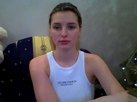 Snapshot of lady_olivia_ chatting on 02-19-26, 05:43 lady olivia online show from 02-19-26, 05:43