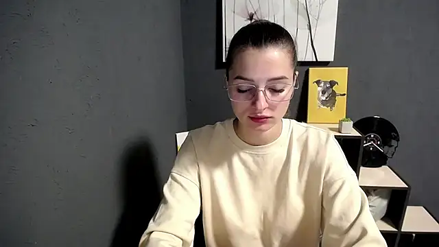 Snapshot of lady_olivia_ chatting on 09-26-25, 02:13 lady olivia online show from 09-26-25, 02:13