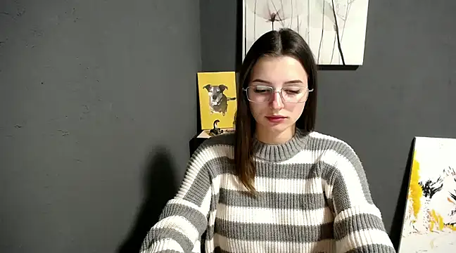 Snapshot of lady_olivia_ chatting on 02-13-25, 01:48 lady olivia online show from 02-13-25, 01:48