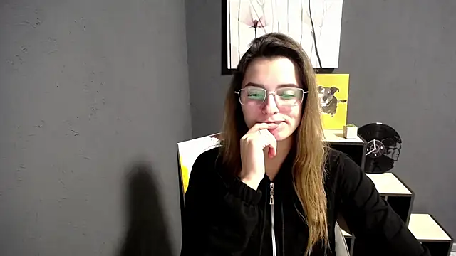 lady olivia  online show from 12-03-25, 02:49