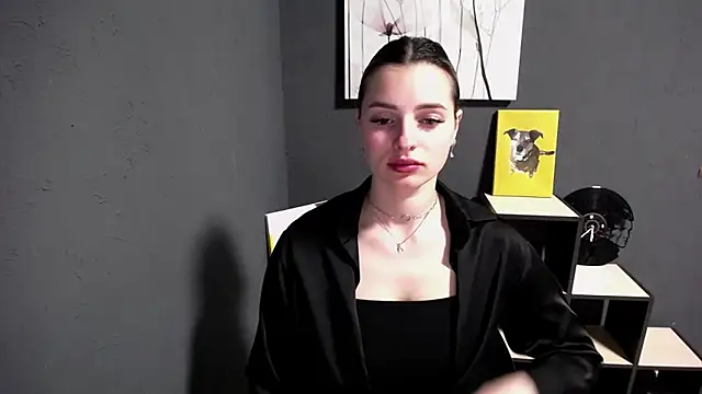 lady olivia  online show from 05-06-26, 12:09