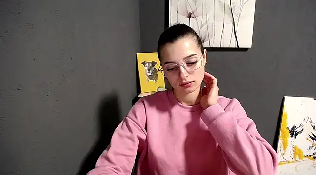 Snapshot of lady_olivia_ chatting on 03-03-25, 02:06 lady olivia online show from 03-03-25, 02:06