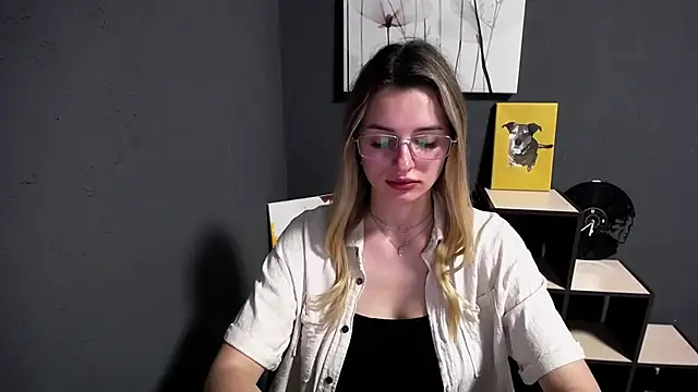 lady olivia  online show from 05-20-26, 12:35