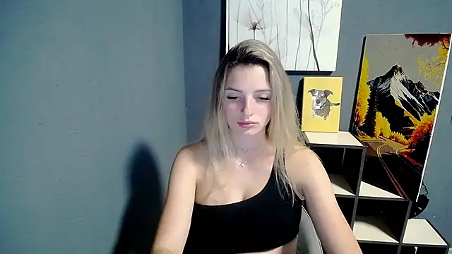 Snapshot of lady_olivia_ chatting on 06-25-26, 12:32 lady olivia online show from 06-25-26, 12:32