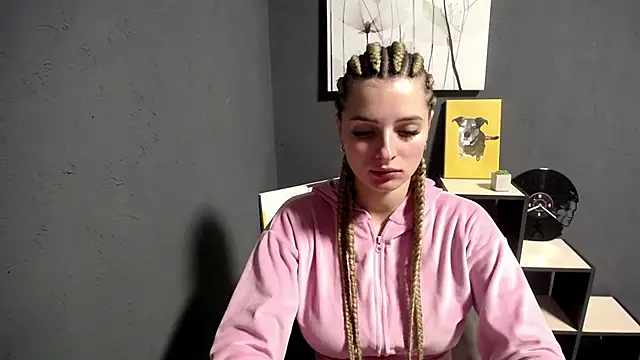 Snapshot of lady_olivia_ chatting on 10-15-25, 03:53 lady olivia online show from 10-15-25, 03:53