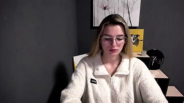 Snapshot of lady_olivia_ chatting on 03-02-26, 04:36 lady olivia online show from 03-02-26, 04:36