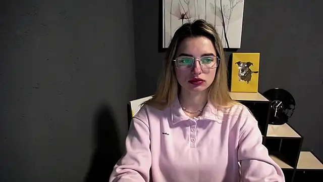 lady olivia  online show from 04-04-26, 11:17