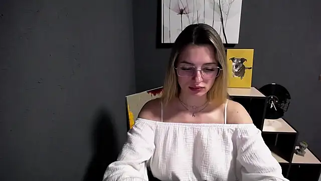 lady olivia  online show from 05-23-26, 11:31