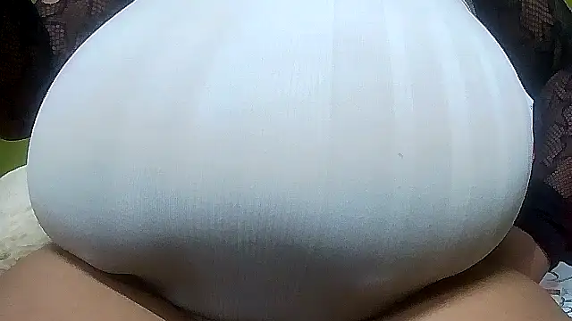 Queenboobs61 online show from 05-05-26, 07:50