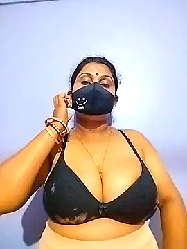 Snapshot of Riya_Sexy_Baby chatting on 09-22-25, 05:19 Riya Sexy Baby online show from 09-22-25, 05:19