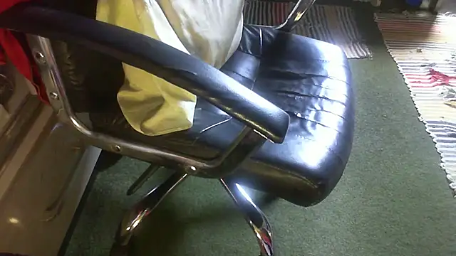Snapshot of Carte1921 chatting on 04-30-26, 12:34 Carte1921 online show from 04-30-26, 12:34