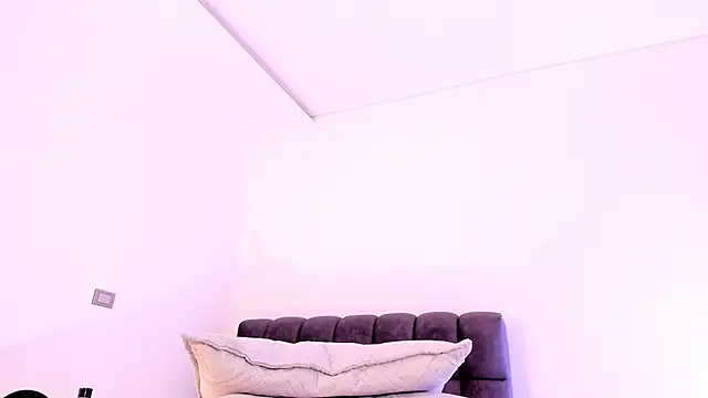 Alisson zambrano online show from 04-16-26, 09:39