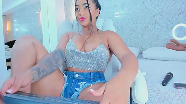 ximena case online show from 09-19-25, 03:54
