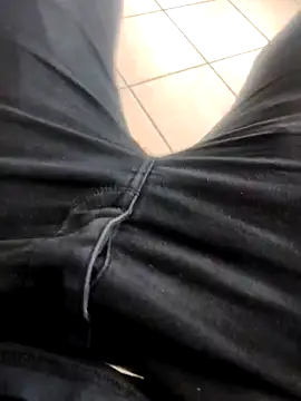 Snapshot of TornadoStorm35 chatting on 11-07-25, 02:32 TornadoStorm35 online show from 11-07-25, 02:32