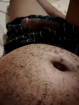 Snapshot of TornadoStorm35 chatting on 11-20-25, 07:36 TornadoStorm35 online show from 11-20-25, 07:36