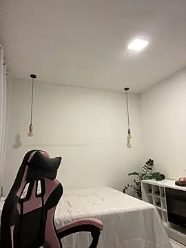 YasmimBrasil online show from 03-28-26, 07:53