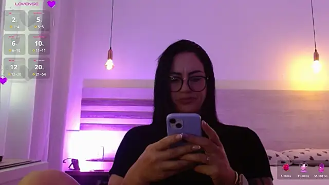 YasmimBrasil online show from 10-23-25, 04:16