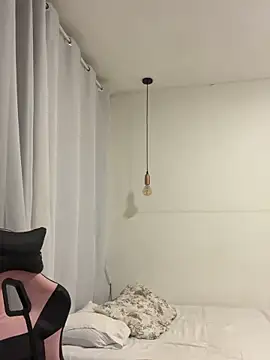 YasmimBrasil online show from 03-26-26, 07:39