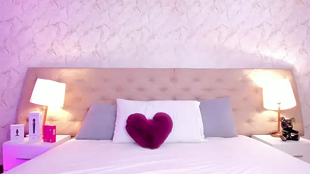 Snapshot of SofieReyes chatting on 02-27-26, 01:55 SofieReyes online show from 02-27-26, 01:55