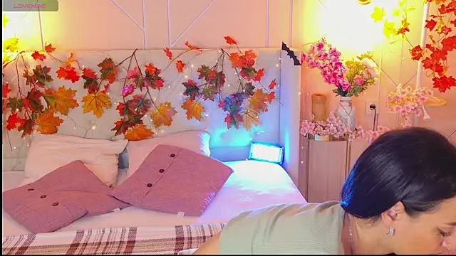 Lolly Neal online show from 11-11-25, 04:51