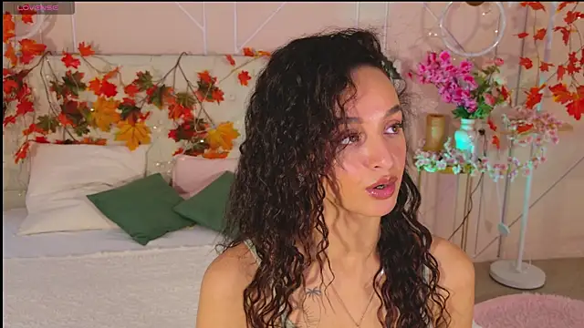 Lolly Neal online show from 11-26-25, 04:56