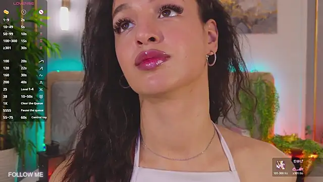 Lolly Neal online show from 04-13-26, 03:38