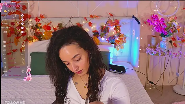 Lolly Neal online show from 11-25-25, 04:57