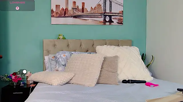 yanella fire online show from 10-04-25, 09:05