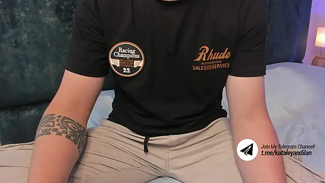 Snapshot of kataleyandliam chatting on 02-20-25, 07:41 kataleyandliam online show from 02-20-25, 07:41