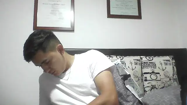 Estebitan vm online show from 04-16-26, 02:56